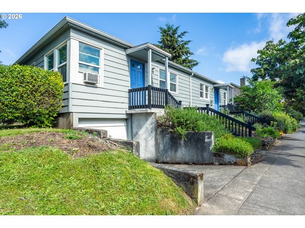 305 NE 26TH AVE, Portland, OR 97232