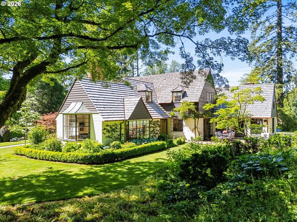5050 SW HILLTOP LN, Portland, OR 97221