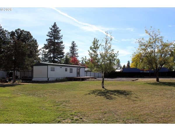 306 S MARY B RD, Tygh Valley, OR 97063