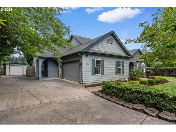 6001 E ST, Springfield, OR 97478