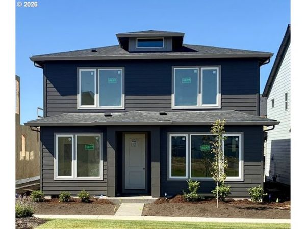 8560 SE Bobcat LN, Hillsboro, OR 97123