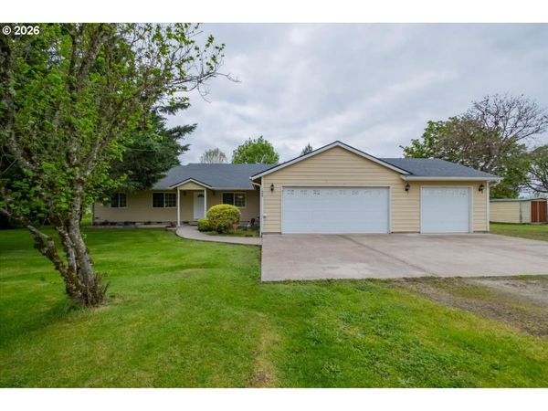 1396 CASCADE DR, Lebanon, OR 97355
