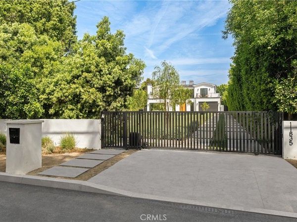 11835 Kling Street, Valley Village, CA 91607