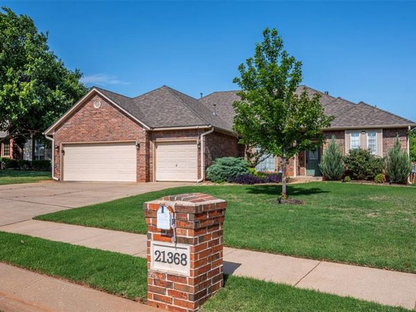 21368 Backhorn Road, Edmond, OK 73012