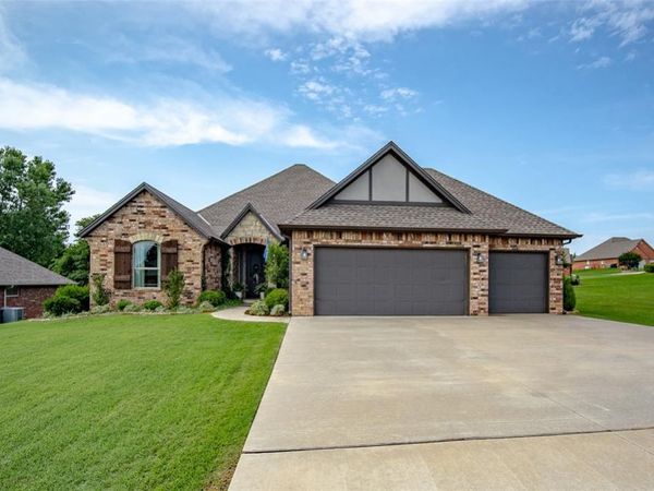 2708 Eagle Lake Drive, Blanchard, OK 73010