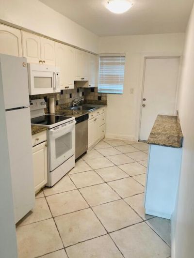 2837 NE 30th Street, Unit 2, Fort Lauderdale, FL 33306 Photo