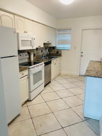 2837 NE 30th Street, Unit 2, Fort Lauderdale, FL 33306 Photo