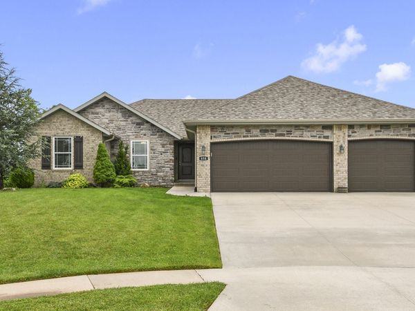 858 Capitol Hill Drive , Rogersville, MO 65742