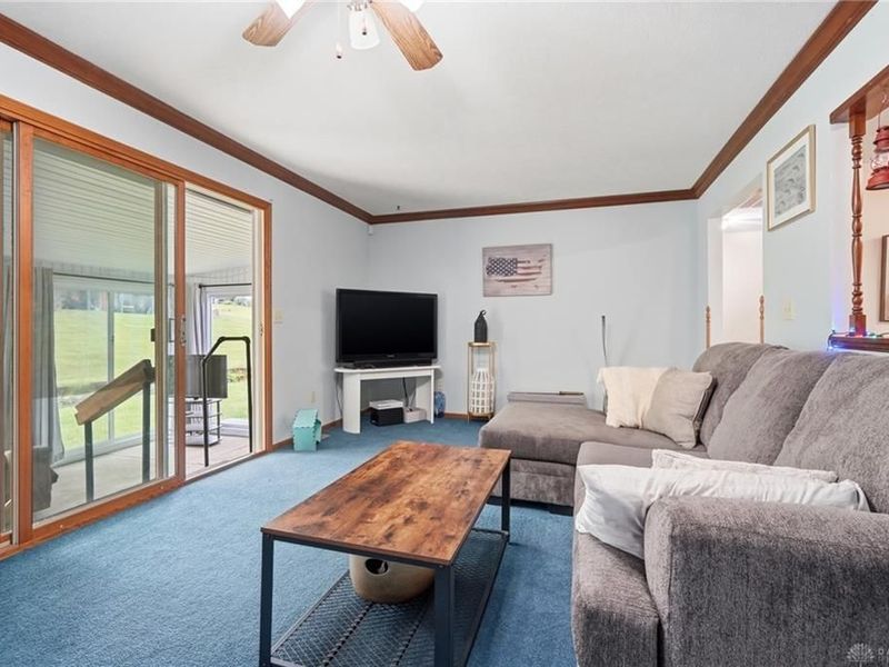 815 Spring Lake Circle, Enon Vlg, OH 45323 Photo 8