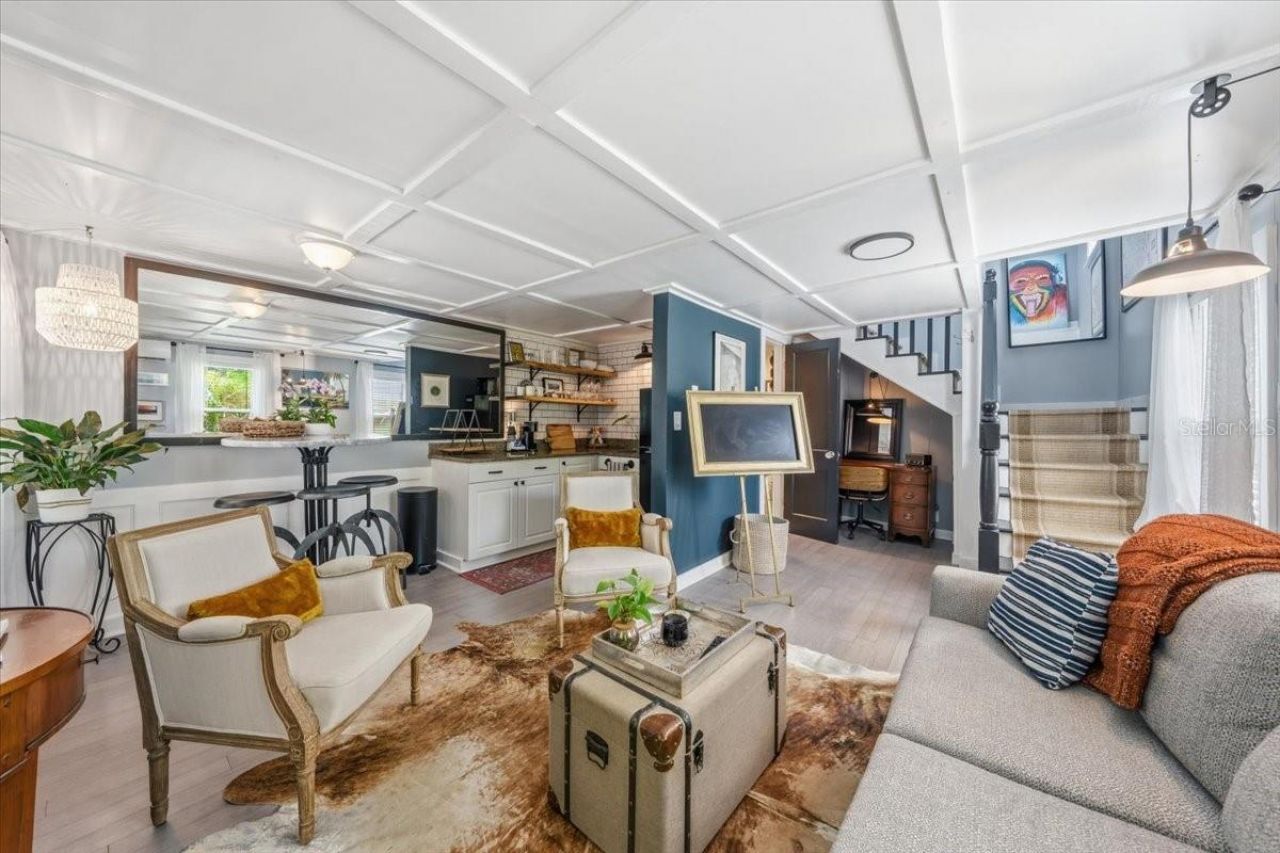 2450 Burlington Avenue N, Saint Petersburg, FL 33713 Photo