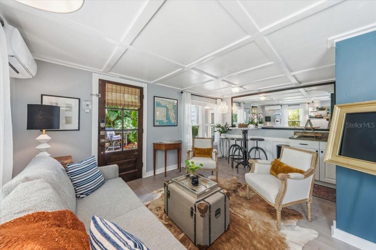 2450 Burlington Avenue N, Saint Petersburg, FL 33713 Photo