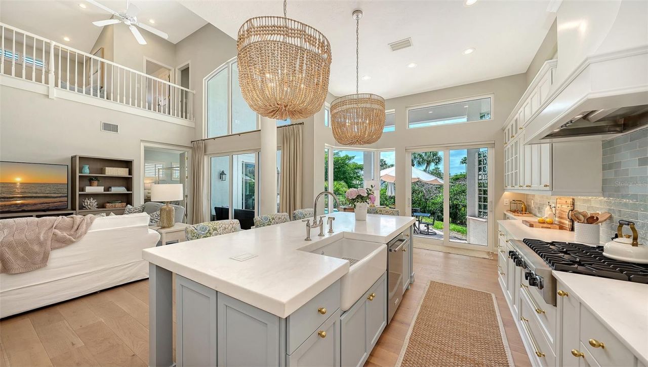 3563 Fair Oaks Lane, Longboat Key, FL 34228 Photo