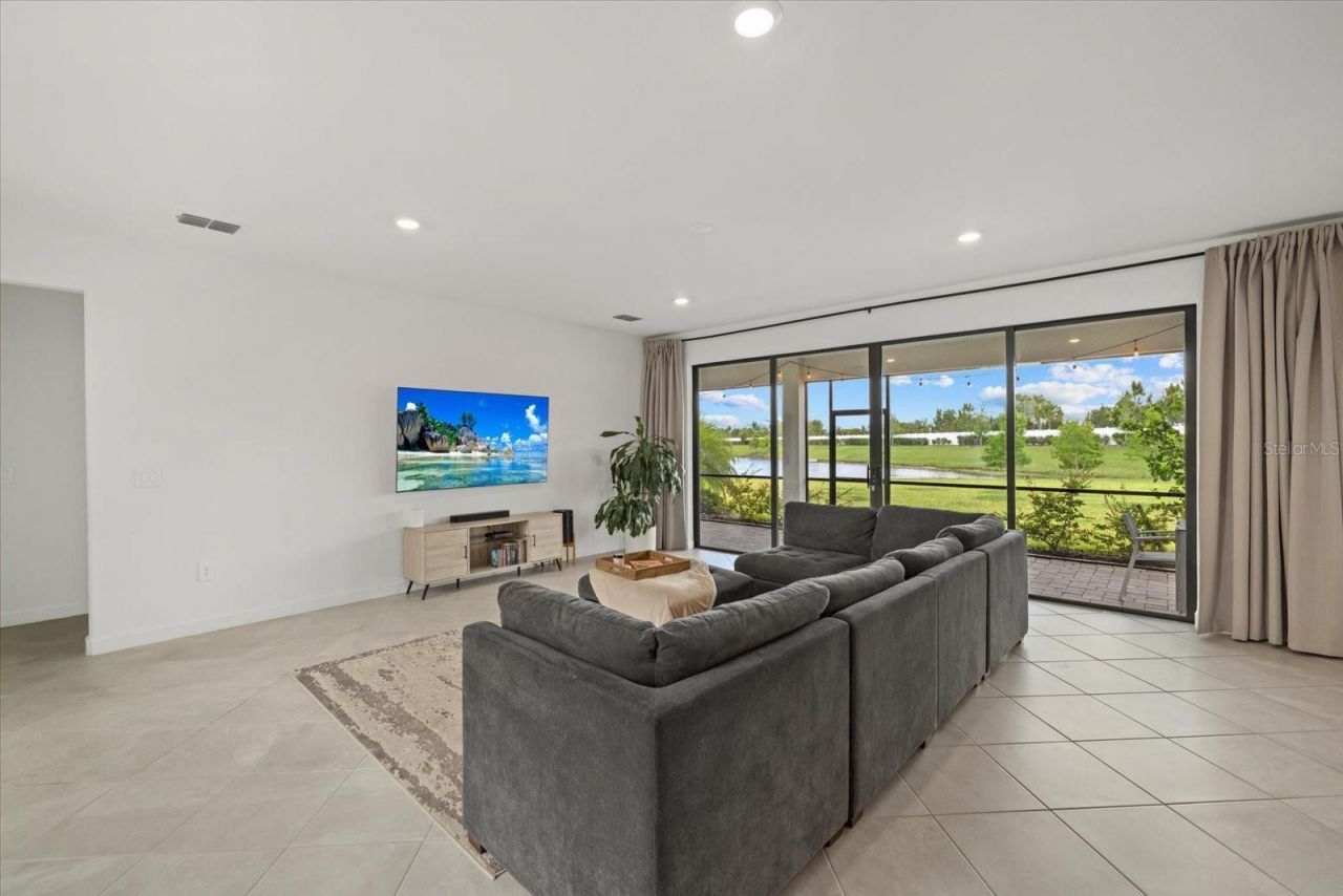 15347 Golden Beam Place, Lakewood Ranch, FL 34211 Photo