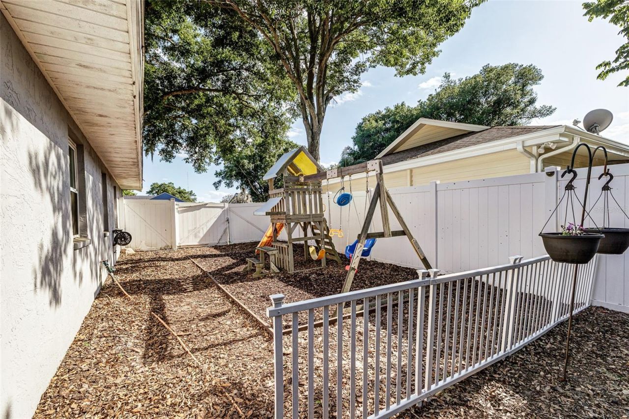 2326 Arrowhead Boulevard , Lakeland, FL 33813 Photo
