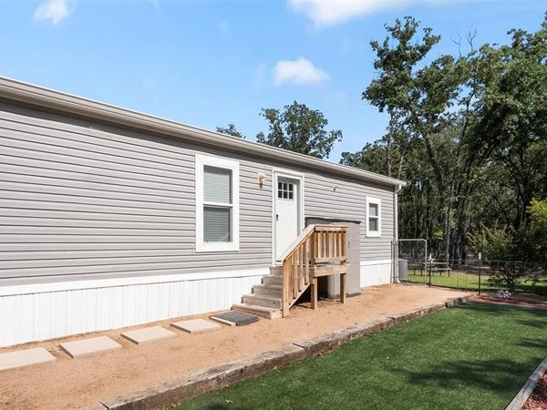 229 Forest Lane Drive, Unit B, Mabank, TX 75156