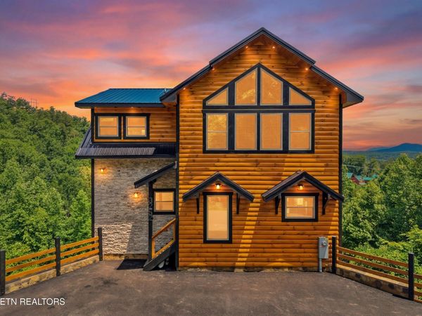 3262 Pine Peak Way, Pigeon Forge, TN 37862
