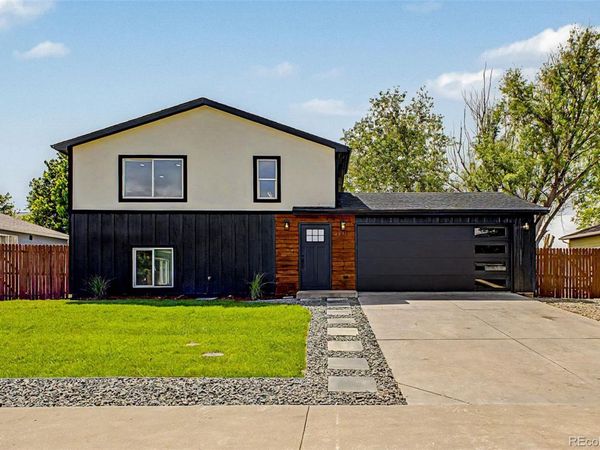 2211 Aspen Avenue , Greeley, CO 80631