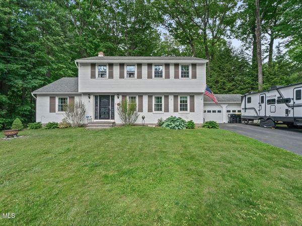 9 Parkwood Drive, Burnt Hills, NY 12027
