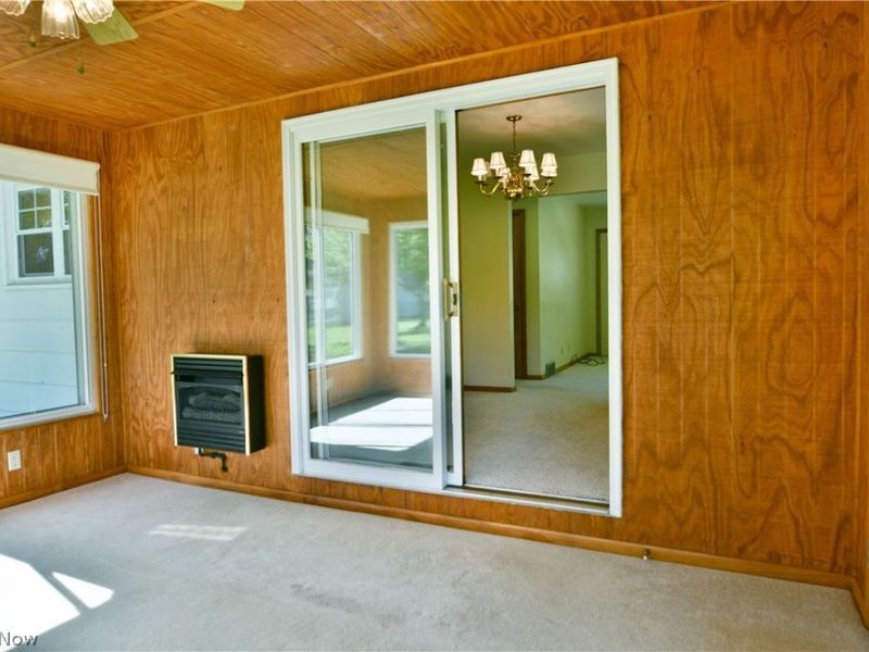 4975 Maple Drive, Vienna, OH 44473 Photo 22