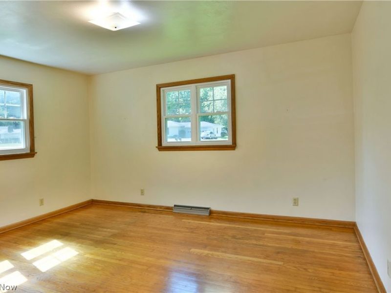 4975 Maple Drive, Vienna, OH 44473 Photo 29