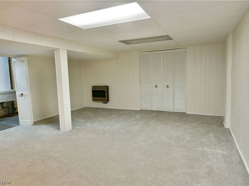 4975 Maple Drive, Vienna, OH 44473 Photo 37