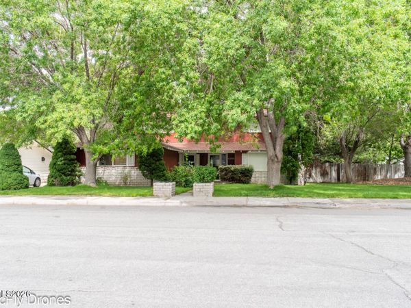 4290 Garlan Lane, Reno, NV 89509
