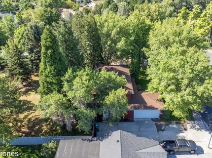 4290 Garlan Lane, Reno, NV 89509 Photo