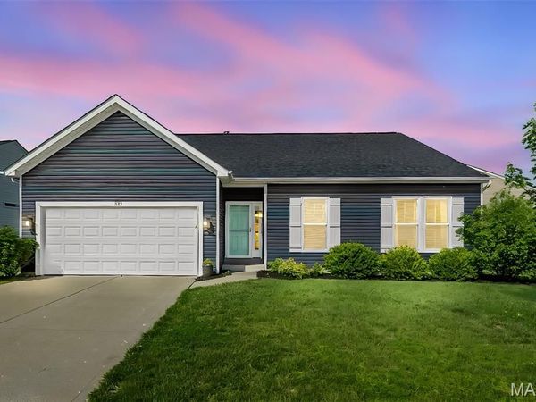545 Crystal Stream Drive , Wentzville, MO 63385