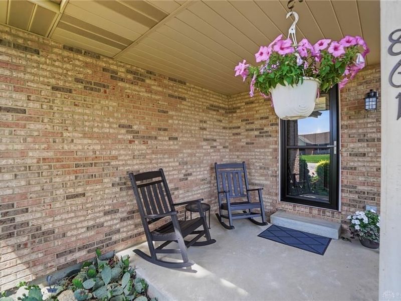 861 W Aberdeen Drive, Trenton, OH 45067 Photo 5