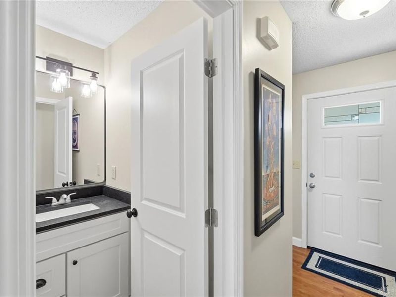 861 W Aberdeen Drive, Trenton, OH 45067 Photo 9