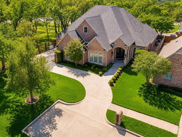 2726 Country Club Road, Pantego, TX 76013