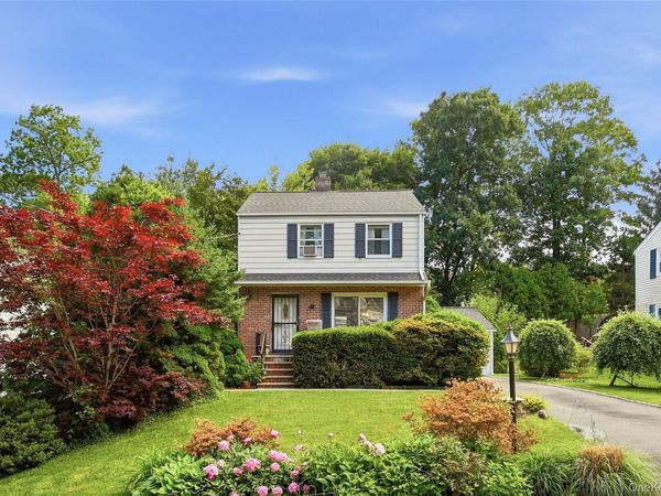30 Greenvale Circle, White Plains, NY 10607