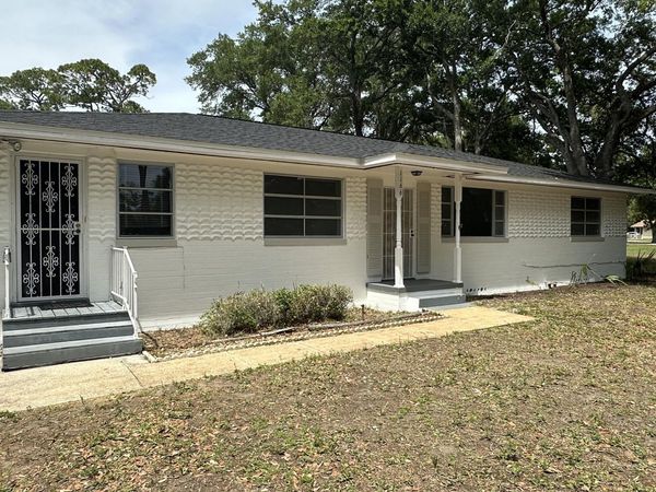 1166 Australia Avenue, Daytona Beach, FL 32114