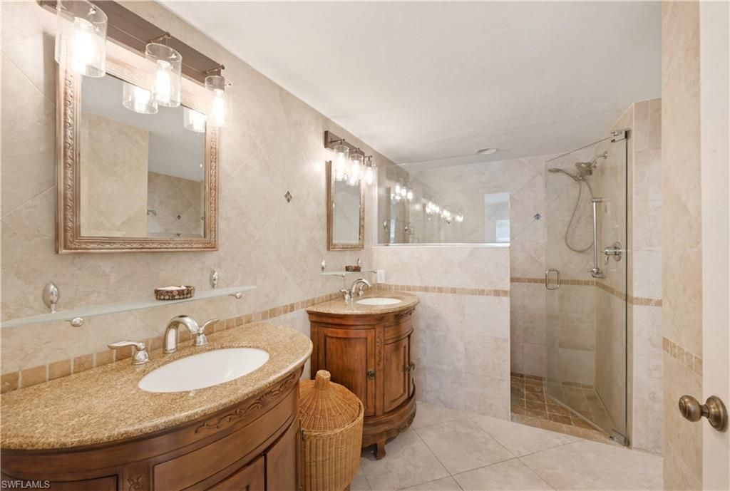 4718 Via Carmen, Naples, FL 34105 Photo