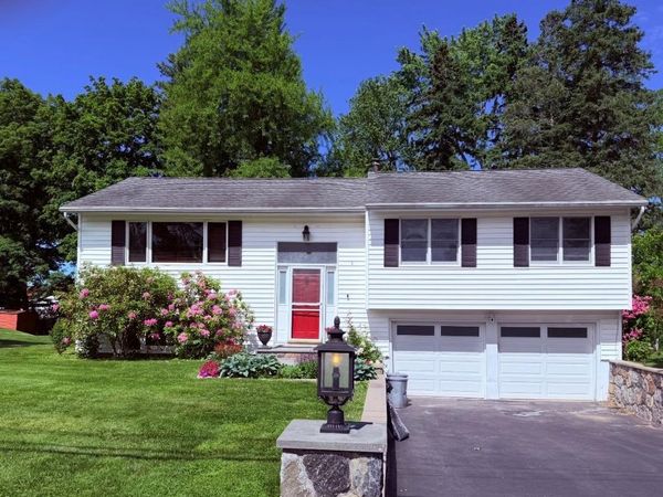 3499 Katrina Drive, Yorktown Heights, NY 10598