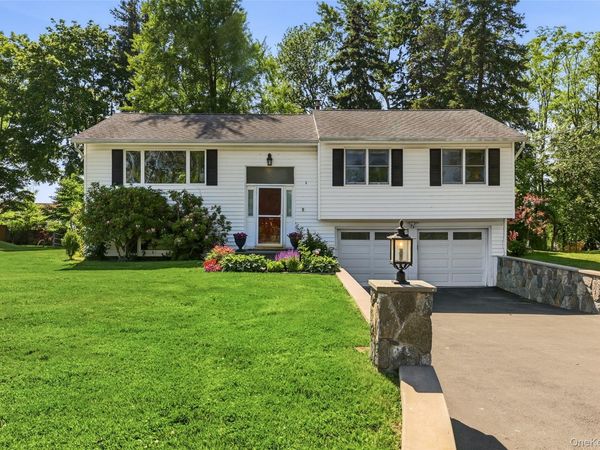 3499 Katrina Drive, Yorktown Heights, NY 10598