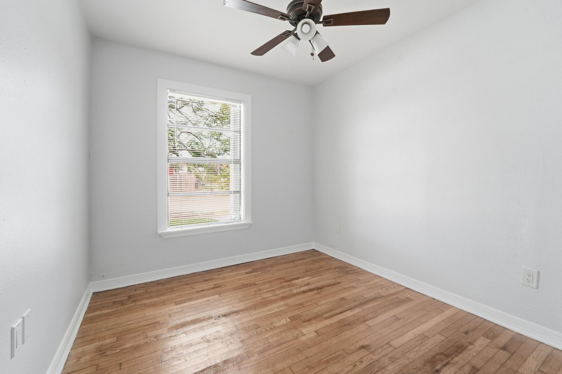 5000 Lake Avenue, West Palm Beach, FL 33405 Photo