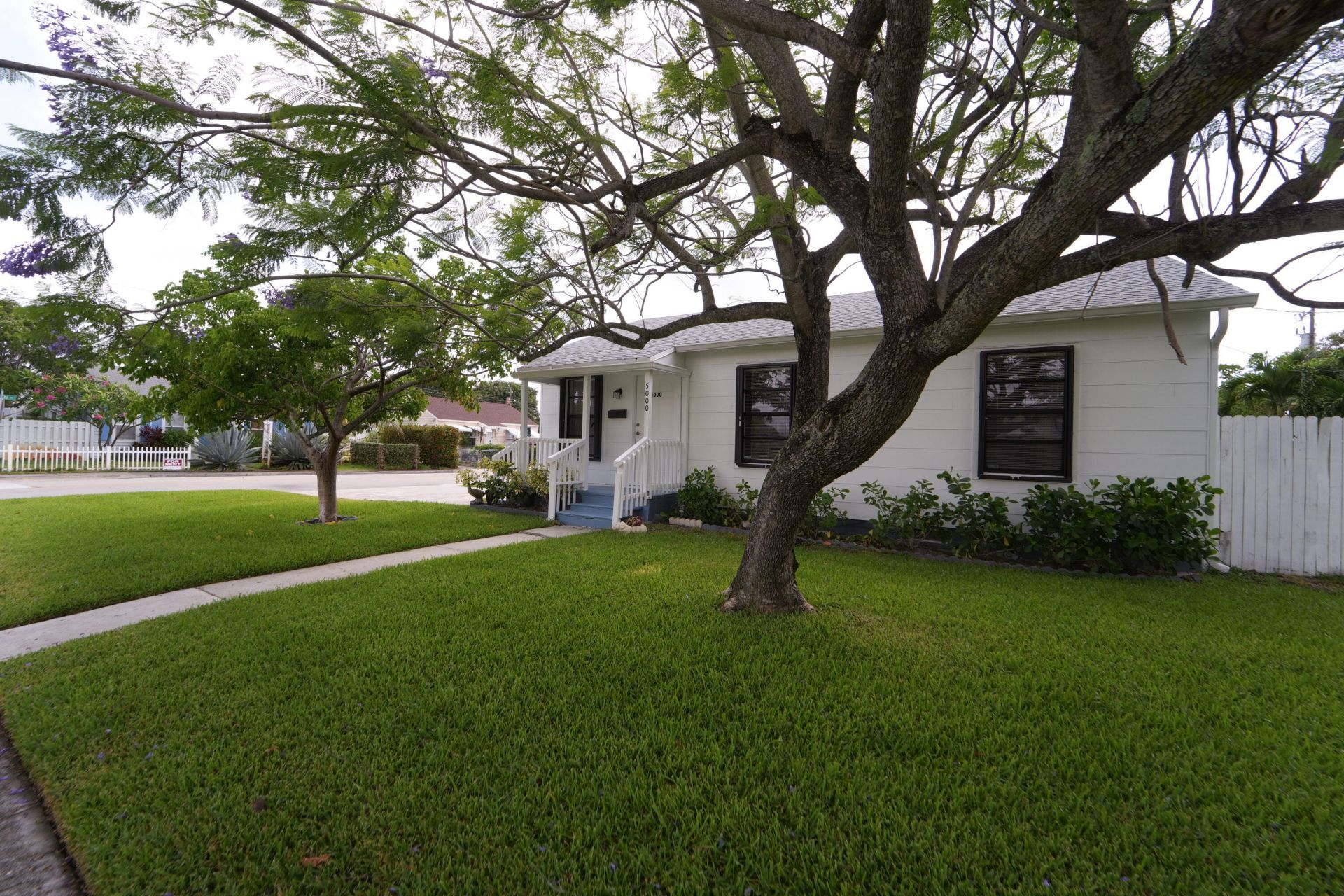 5000 Lake Avenue, West Palm Beach, FL 33405 Photo
