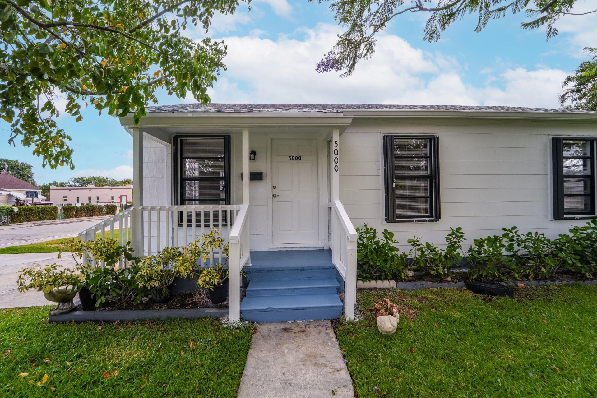 5000 Lake Avenue, West Palm Beach, FL 33405 Photo