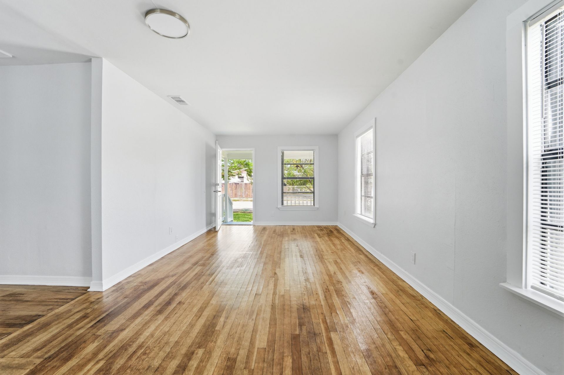 5000 Lake Avenue, West Palm Beach, FL 33405 Photo