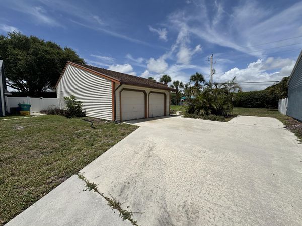 23 Buxton Lane, Boynton Beach, FL 33426