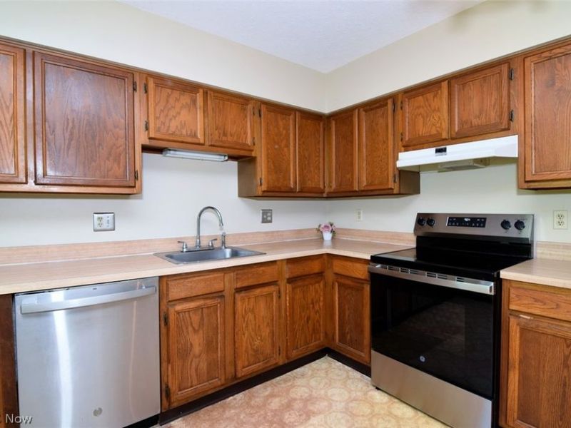 7024 Buckhurst Place, Concord Township, OH 44060 Photo 9