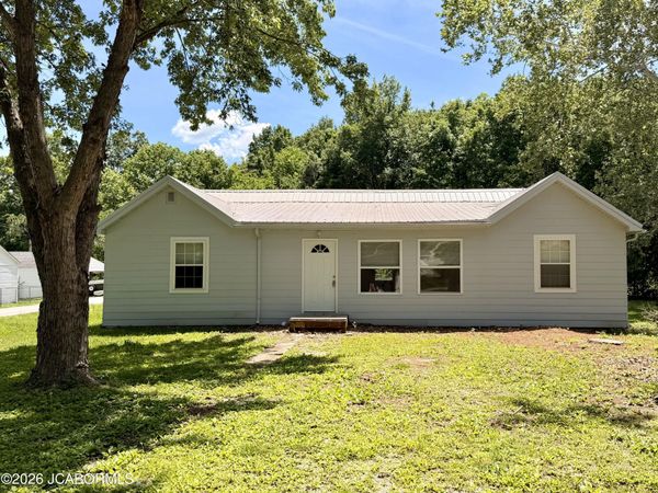 703 W 7TH STREET, Fulton, MO 65251