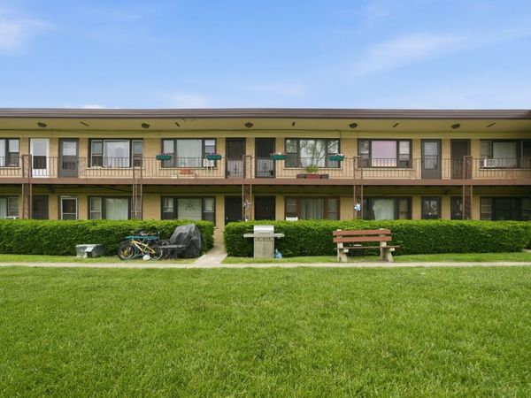 15 King Arthur Court , Unit 7, Northlake, IL 60164