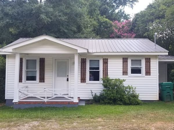 121 Pine Avenue SE, Milledgeville, GA 31061