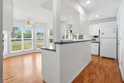 106 Sharon Ct. photo 4