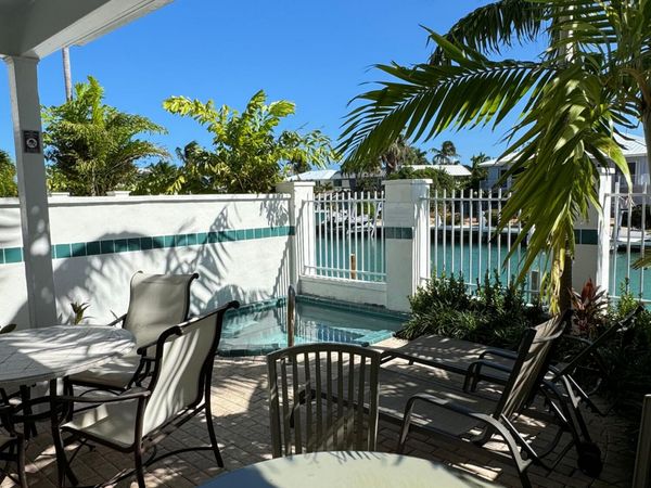 7024 Harbor Village Drive, Duck Key, FL 33050