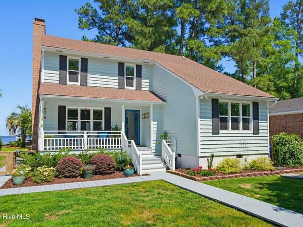 2313 Waccamaw Shores Road, Lake Waccamaw, NC 28450