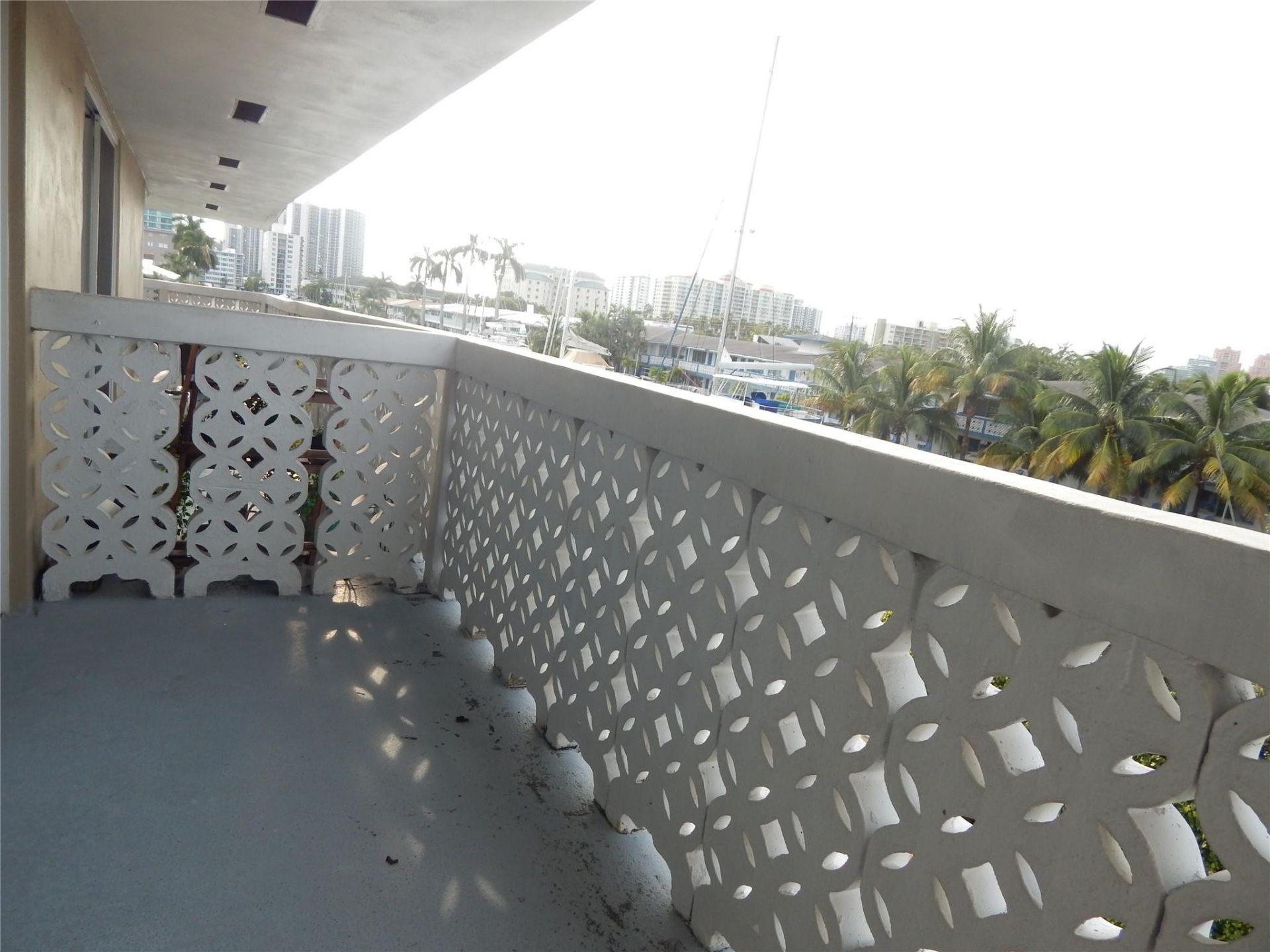 3220 Bayview Drive, Unit 314, Fort Lauderdale, FL 33306 Photo