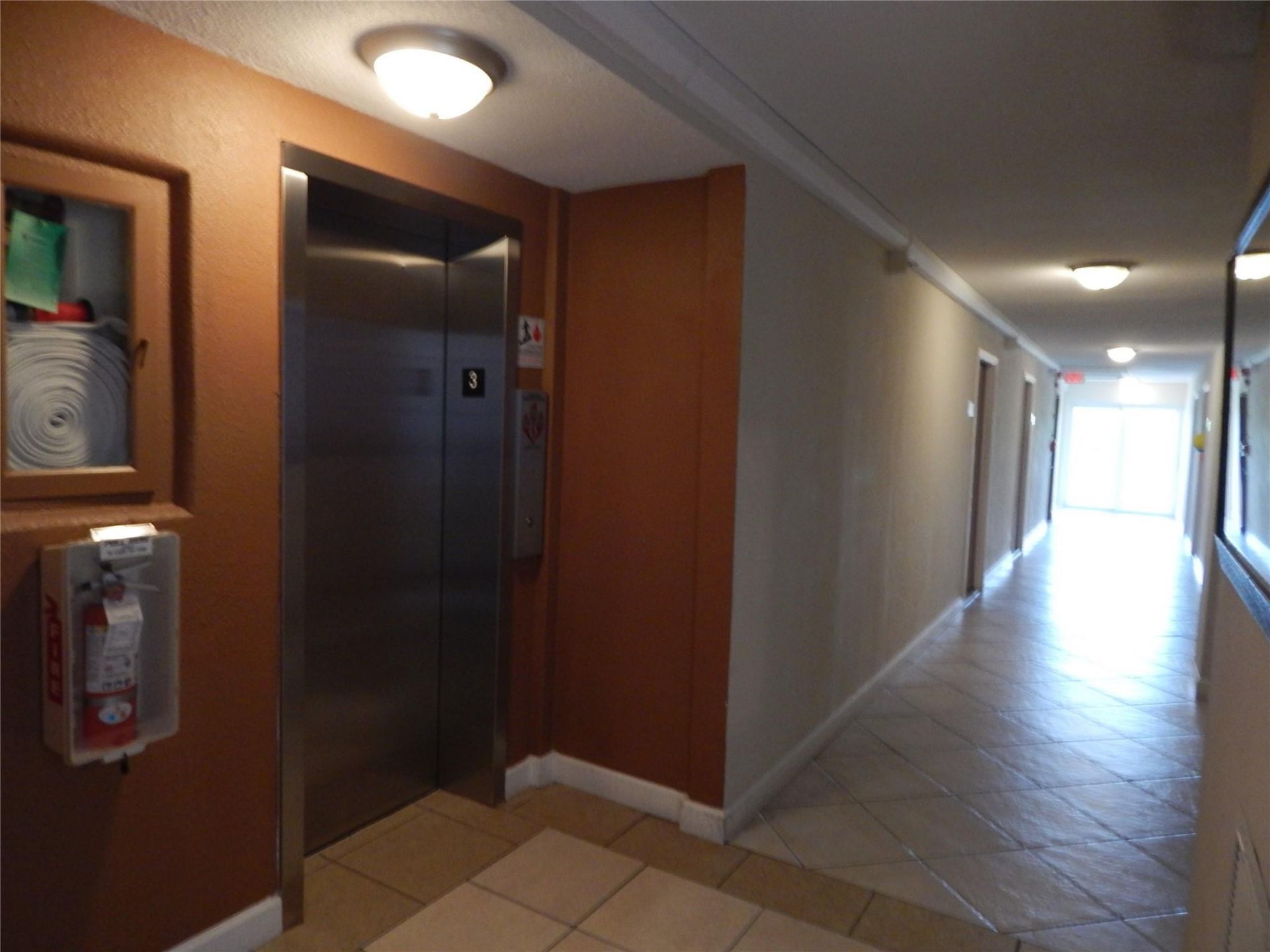 3220 Bayview Drive, Unit 314, Fort Lauderdale, FL 33306 Photo